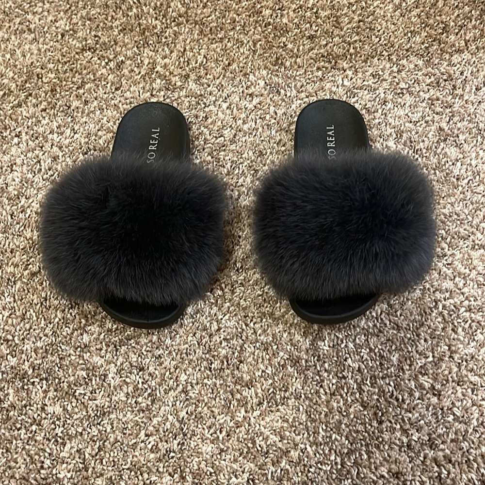 Gsuwoo Grey REAL Fox Fur slides